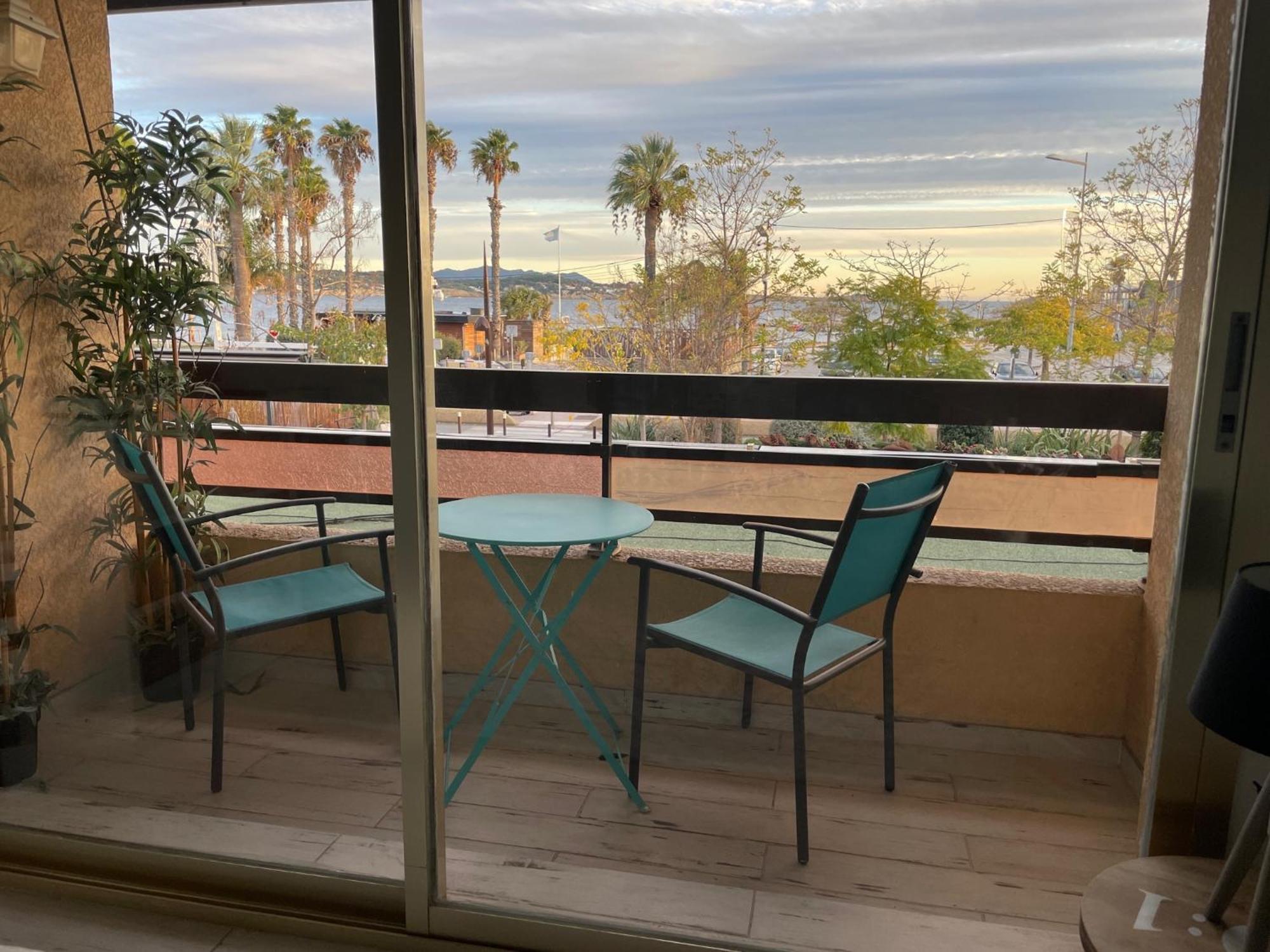 Les Balcons De Bandol Centre Ville Avec Vue Mer Et Face A La Plage Buitenkant foto